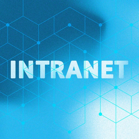 Smarter arbeiten über das Intranet Weißer Text auf blauem Hintergrund: Intranet